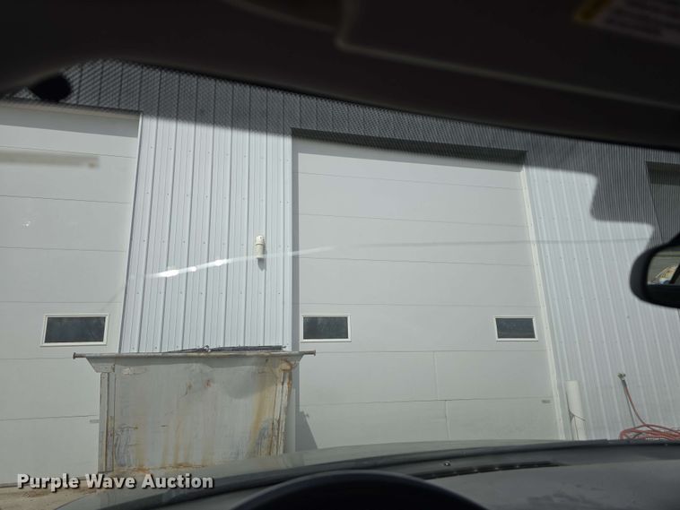 image for item EH8905 2010 Chevrolet Impala LT 