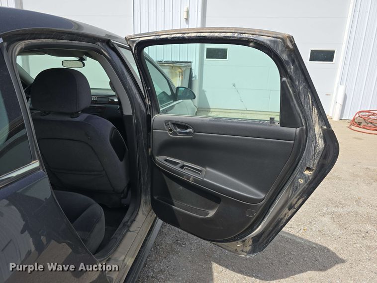 image for item EH8905 2010 Chevrolet Impala LT 