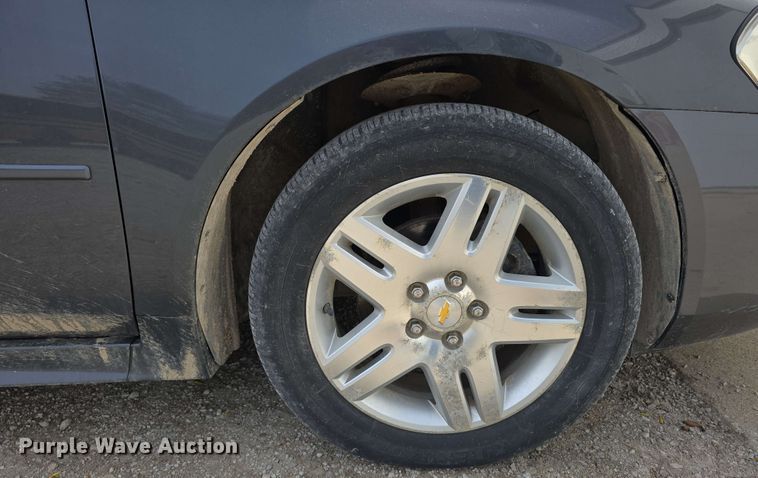 image for item EH8905 2010 Chevrolet Impala LT 