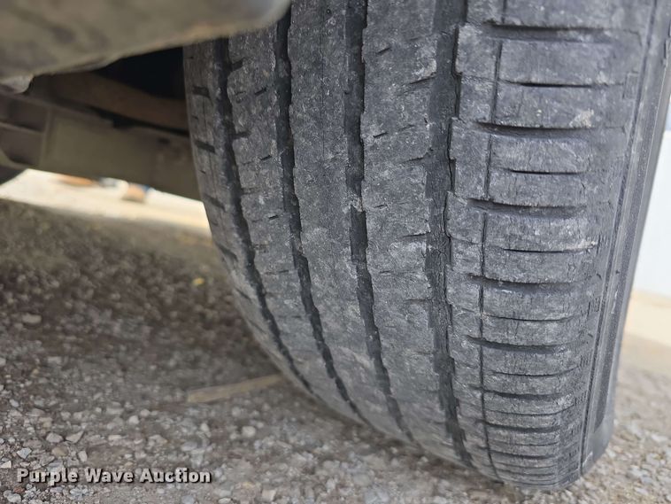 image for item EH8905 2010 Chevrolet Impala LT 