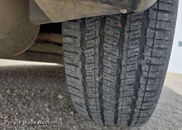 image for item EH8905 2010 Chevrolet Impala LT 