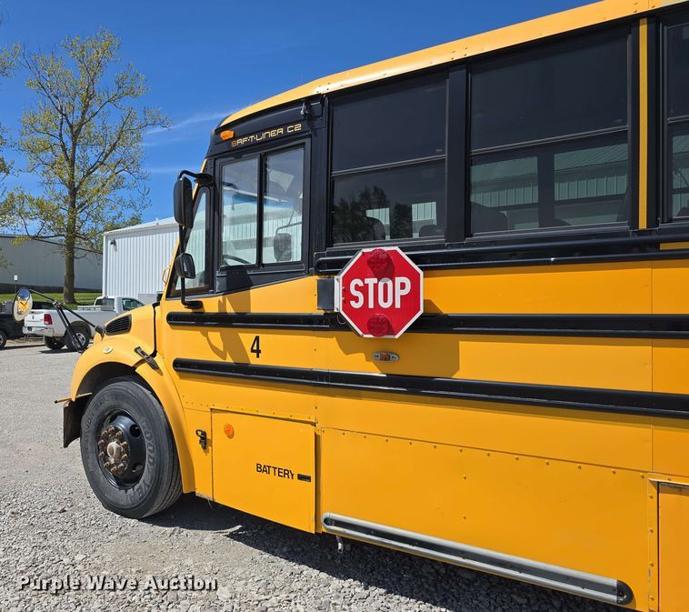 image for item EH8906 2010 Thomas Built  SAF-T-LINER C2 school bus