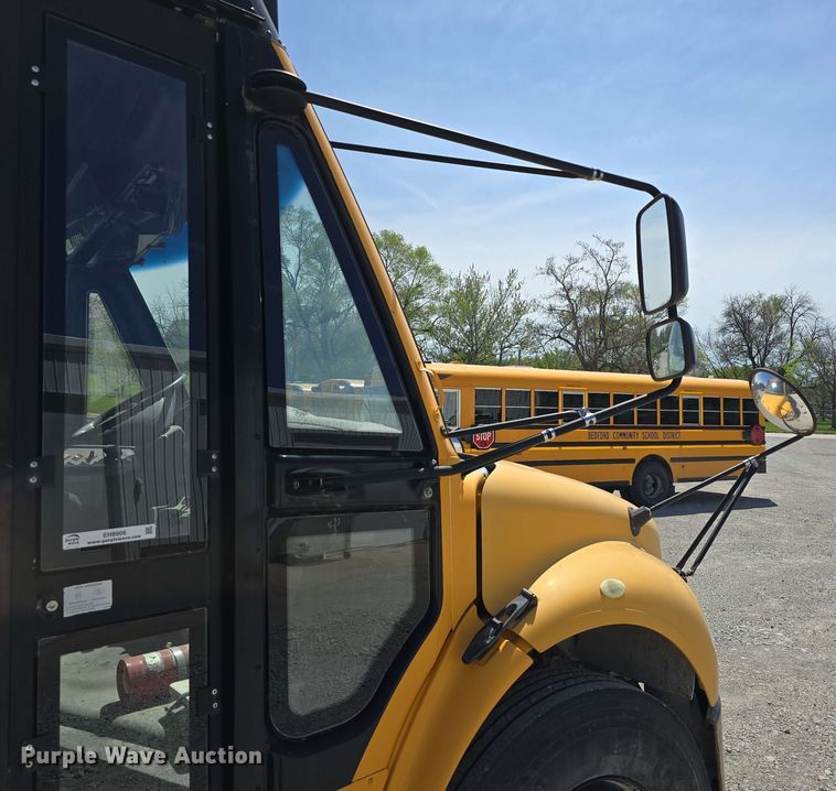 image for item EH8906 2010 Thomas Built  SAF-T-LINER C2 school bus