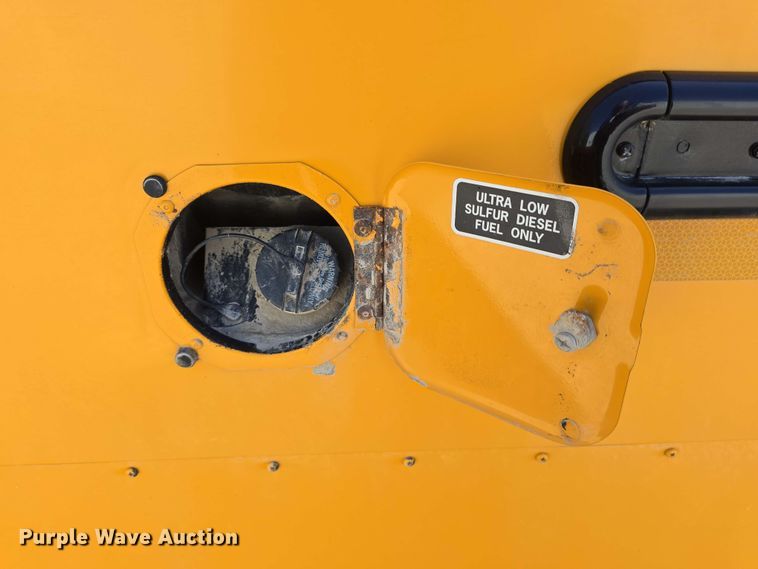 image for item EH8906 2010 Thomas Built  SAF-T-LINER C2 school bus