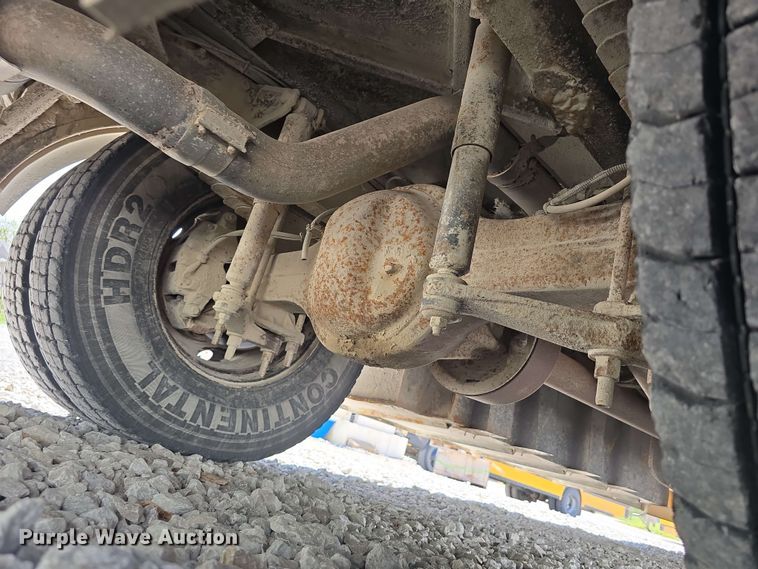 image for item EH8906 2010 Thomas Built  SAF-T-LINER C2 school bus