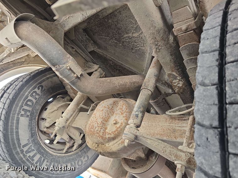 image for item EH8906 2010 Thomas Built  SAF-T-LINER C2 school bus