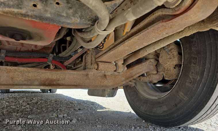 image for item EH8906 2010 Thomas Built  SAF-T-LINER C2 school bus