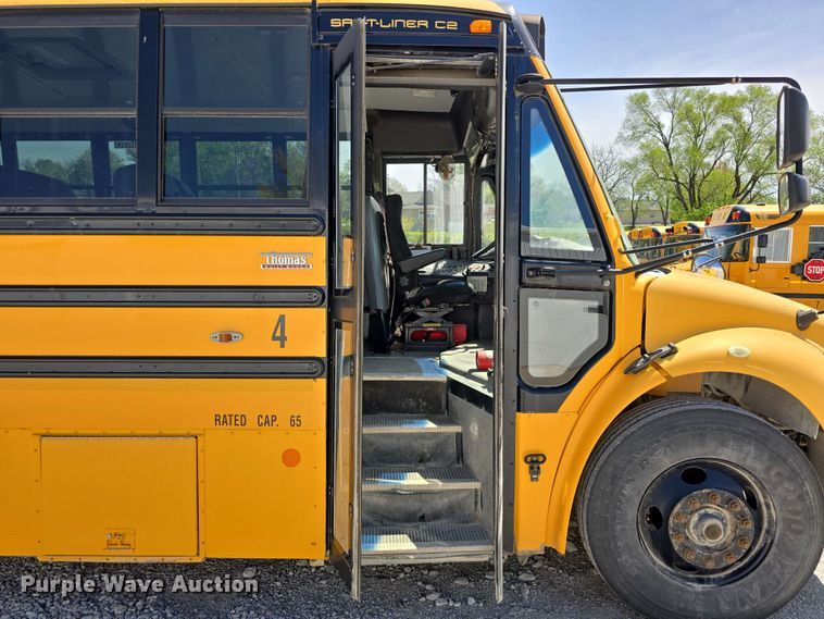 image for item EH8906 2010 Thomas Built  SAF-T-LINER C2 school bus