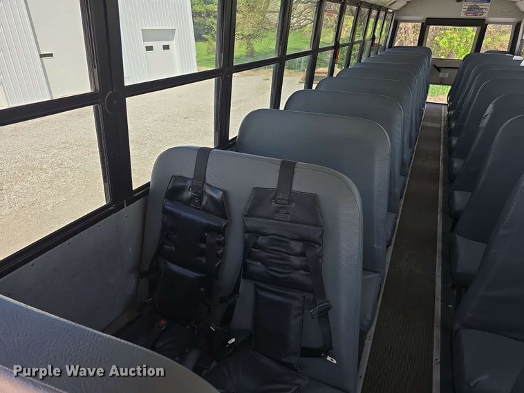 image for item EH8906 2010 Thomas Built  SAF-T-LINER C2 school bus