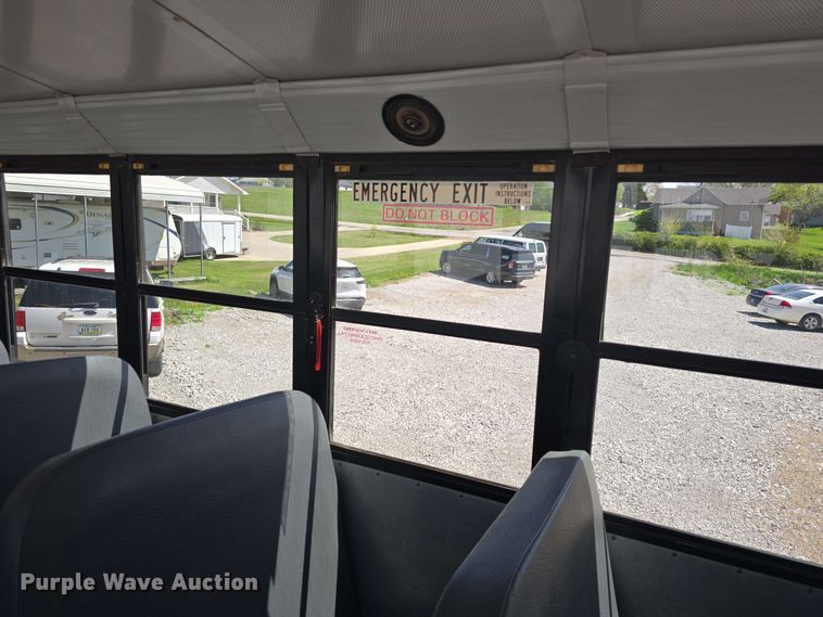 image for item EH8906 2010 Thomas Built  SAF-T-LINER C2 school bus