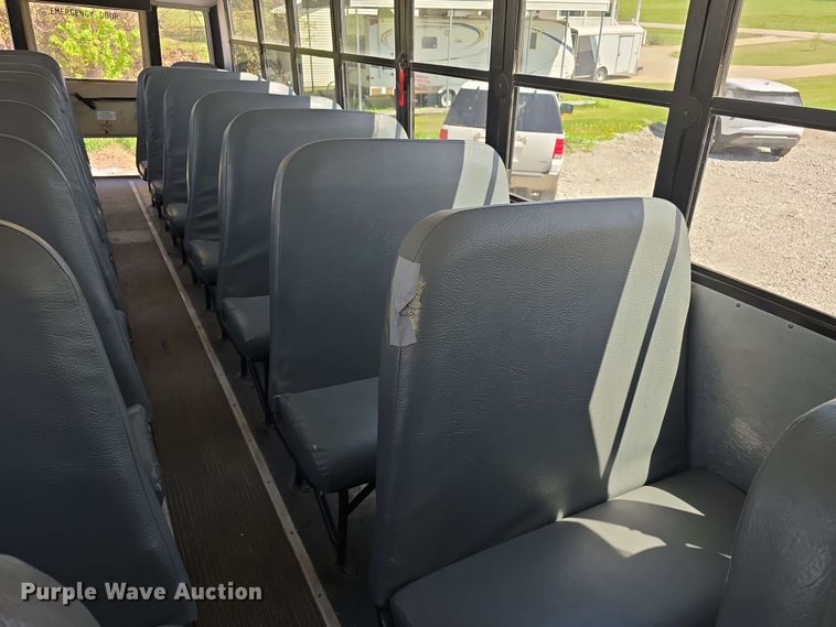 image for item EH8906 2010 Thomas Built  SAF-T-LINER C2 school bus