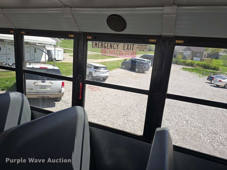 image for item EH8906 2010 Thomas Built  SAF-T-LINER C2 school bus