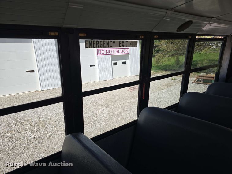 image for item EH8906 2010 Thomas Built  SAF-T-LINER C2 school bus