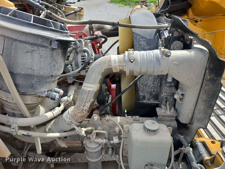 image for item EH8906 2010 Thomas Built  SAF-T-LINER C2 school bus