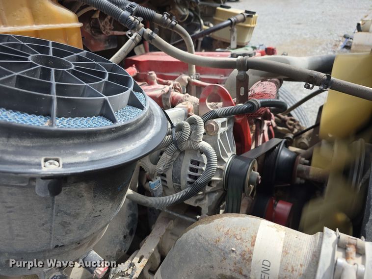 image for item EH8906 2010 Thomas Built  SAF-T-LINER C2 school bus