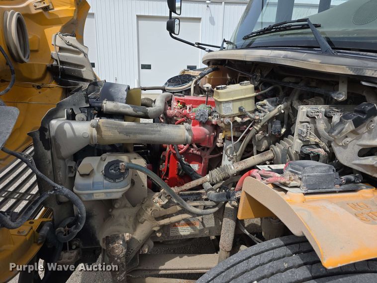 image for item EH8906 2010 Thomas Built  SAF-T-LINER C2 school bus