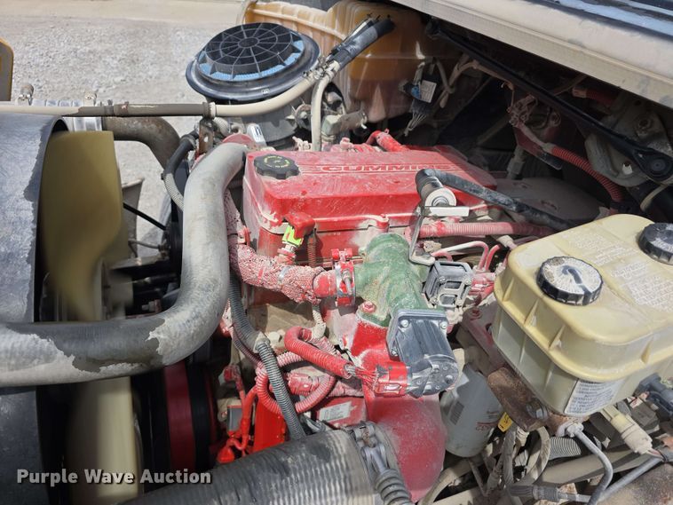 image for item EH8906 2010 Thomas Built  SAF-T-LINER C2 school bus