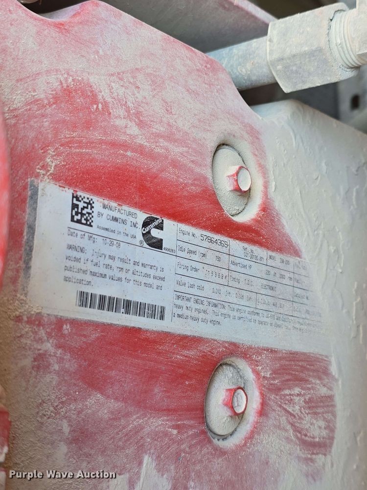 image for item EH8906 2010 Thomas Built  SAF-T-LINER C2 school bus