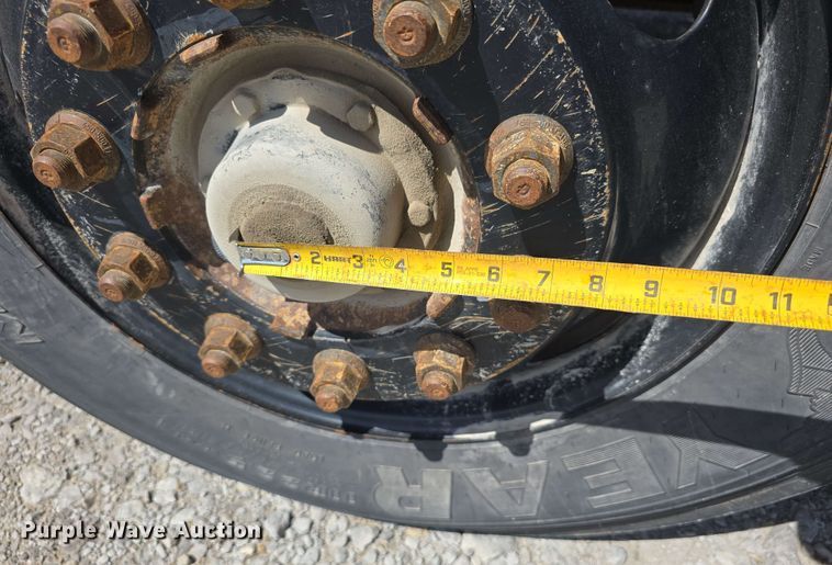 image for item EH8906 2010 Thomas Built  SAF-T-LINER C2 school bus