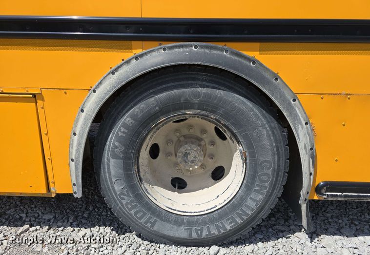 image for item EH8906 2010 Thomas Built  SAF-T-LINER C2 school bus