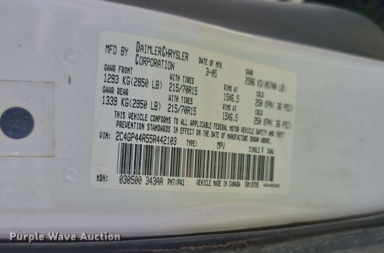 image for item EH8909 2005 Chrysler Town & Country LX van