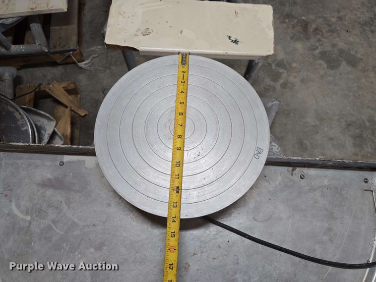 image for item EH8912 (4) Lockerbie K Potter's wheels