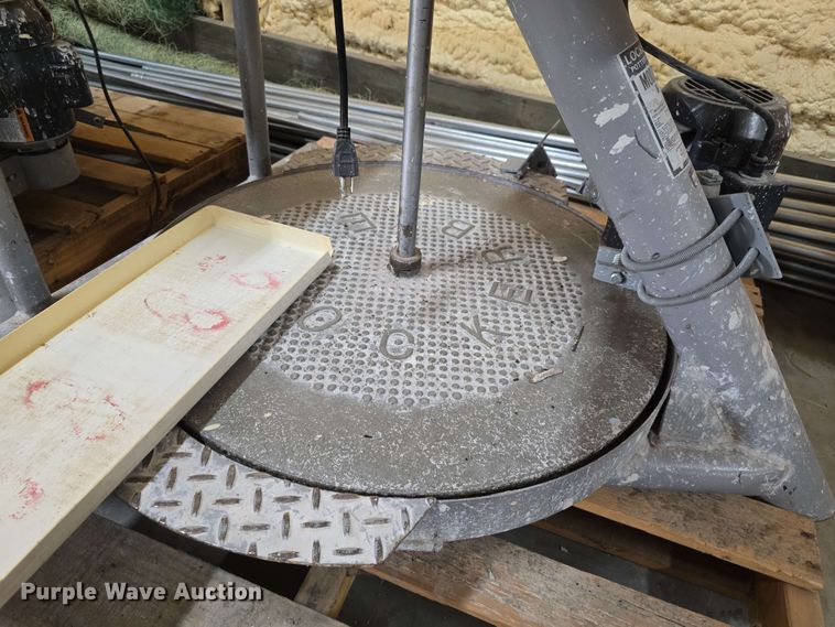 image for item EH8912 (4) Lockerbie K Potter's wheels