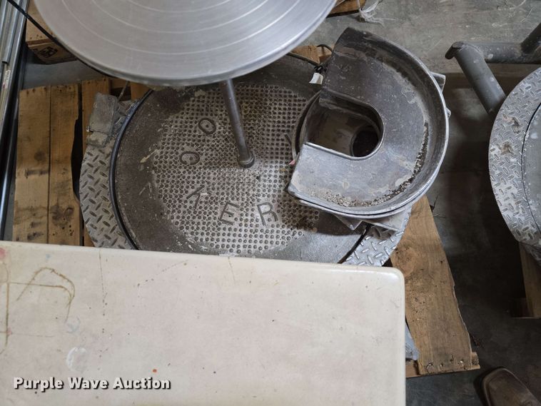 image for item EH8912 (4) Lockerbie K Potter's wheels