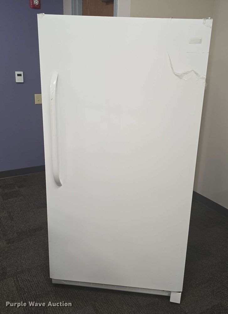 image for item EH8940 (2) freezers