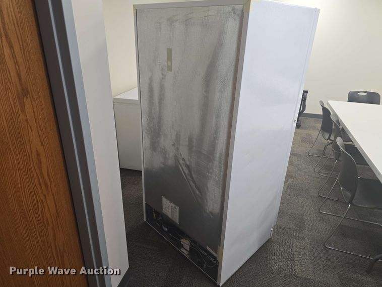 image for item EH8940 (2) freezers