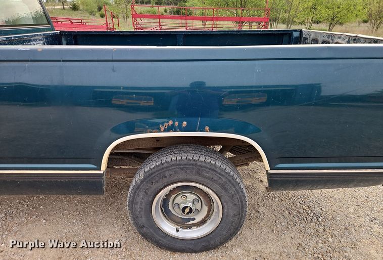 image for item EI8990 1995 Chevrolet C1500 pickup truck