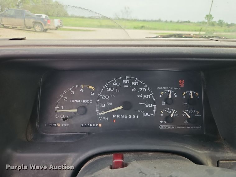 image for item EI8990 1995 Chevrolet C1500 pickup truck