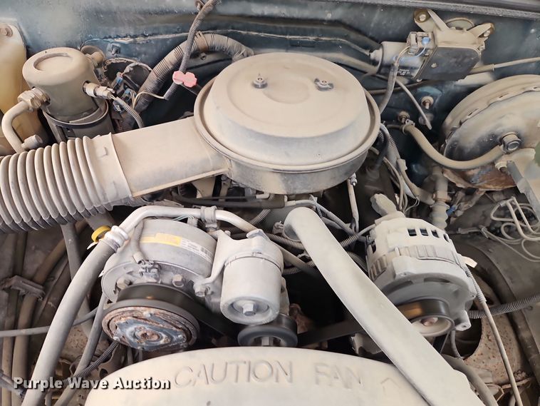 image for item EI8990 1995 Chevrolet C1500 pickup truck