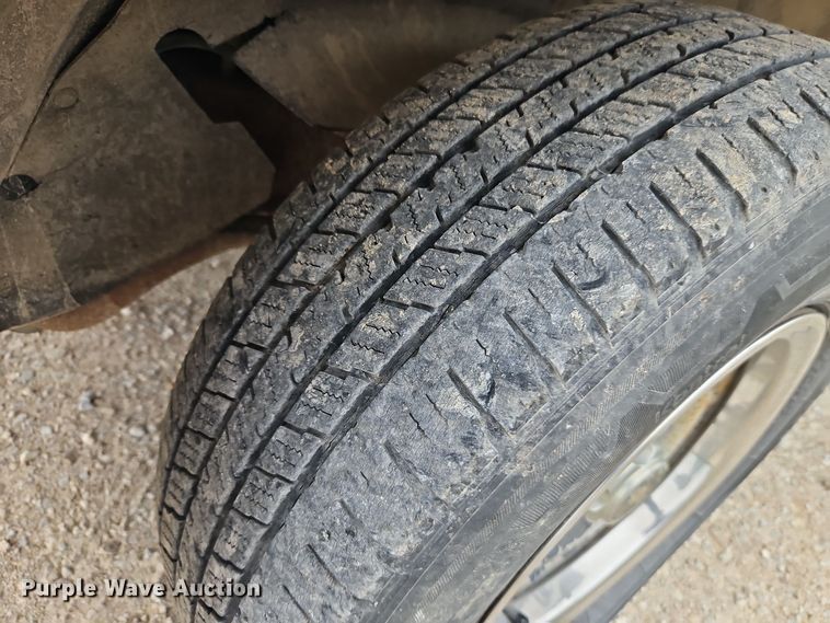 image for item EI8990 1995 Chevrolet C1500 pickup truck