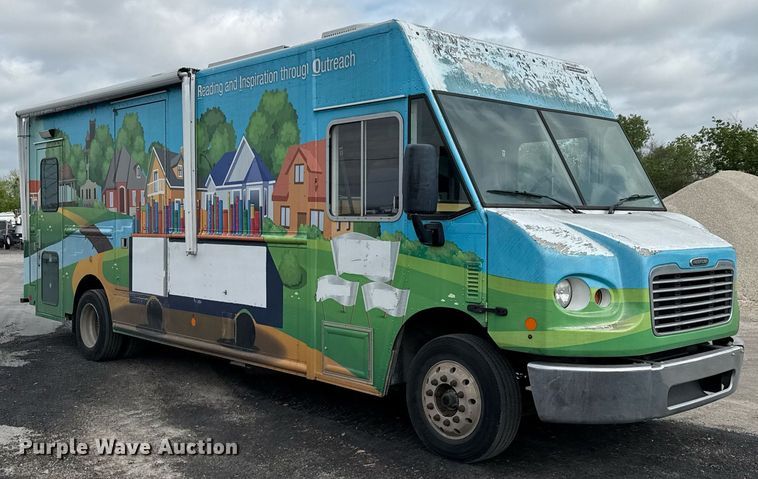 image for item EJ3653 2016 Freightliner MT55 bookmobile truck