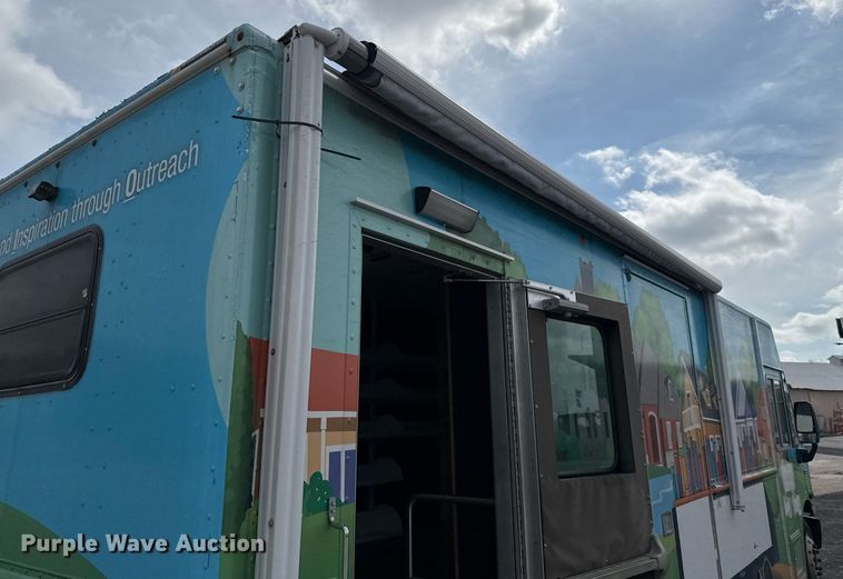 image for item EJ3653 2016 Freightliner MT55 bookmobile truck