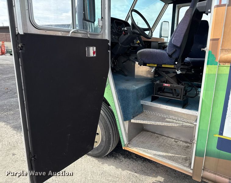 image for item EJ3653 2016 Freightliner MT55 bookmobile truck