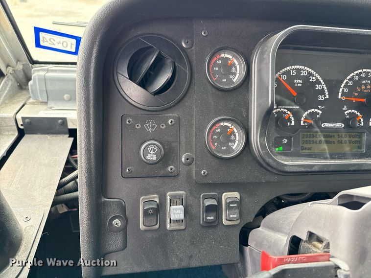 image for item EJ3653 2016 Freightliner MT55 bookmobile truck