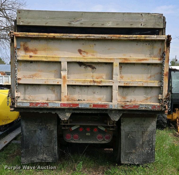 image for item EJ7446 End dump pup trailer
