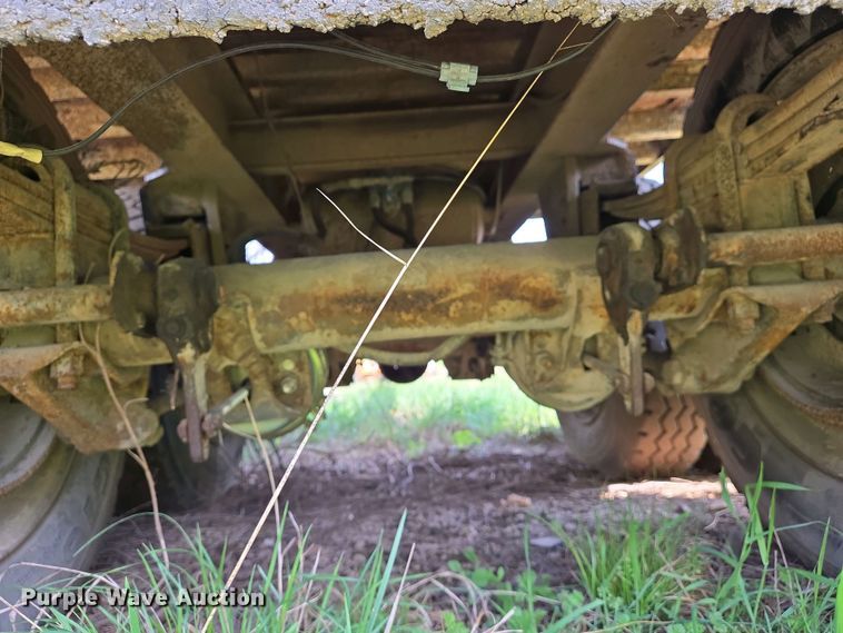 image for item EJ7446 End dump pup trailer