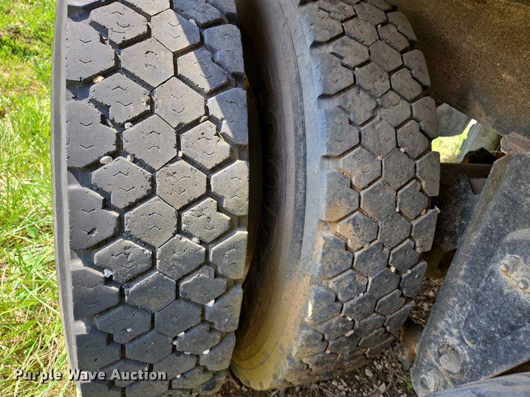 image for item EJ7446 End dump pup trailer