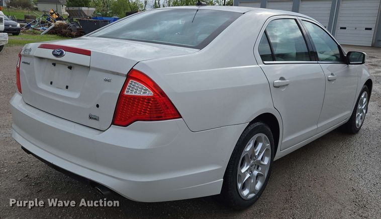 image for item EJ7521 2010 Ford Fusion 