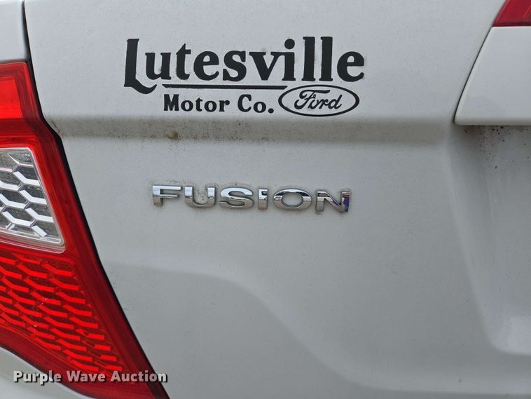 image for item EJ7521 2010 Ford Fusion 