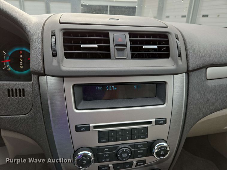 image for item EJ7521 2010 Ford Fusion 