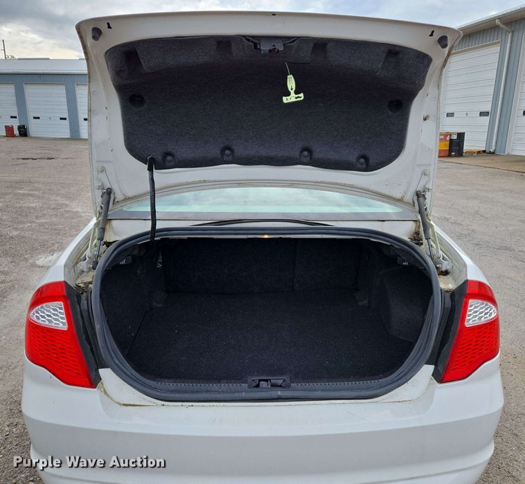 image for item EJ7521 2010 Ford Fusion 