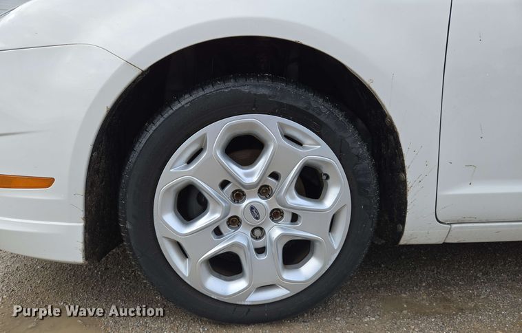 image for item EJ7521 2010 Ford Fusion 