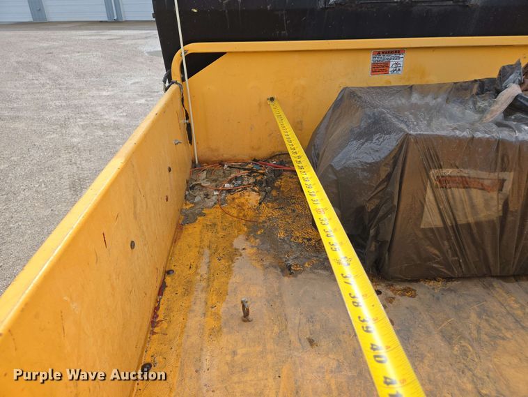 image for item EJ7523 Cub Cadet 39A-212-100 utility vehicle