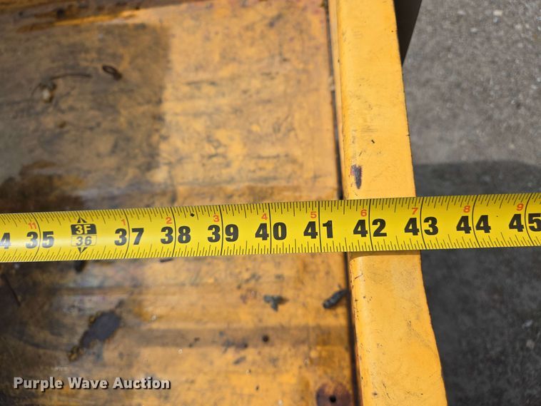 image for item EJ7523 Cub Cadet 39A-212-100 utility vehicle