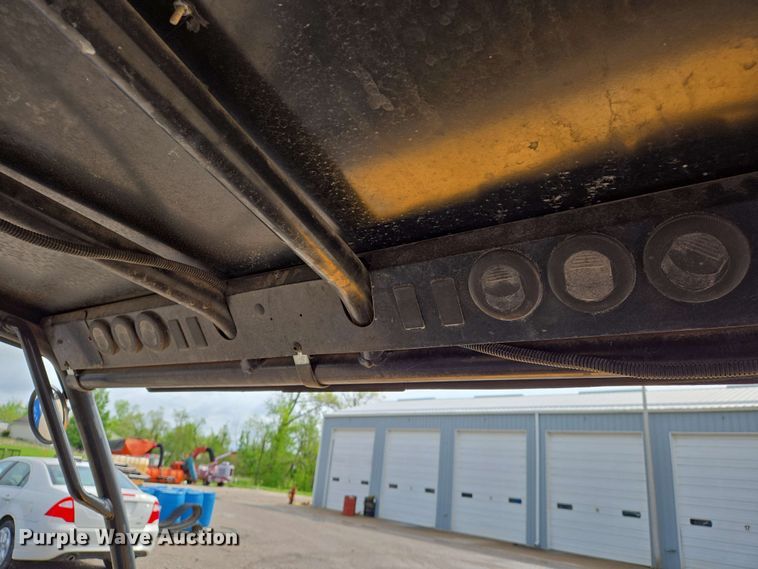 image for item EJ7523 Cub Cadet 39A-212-100 utility vehicle