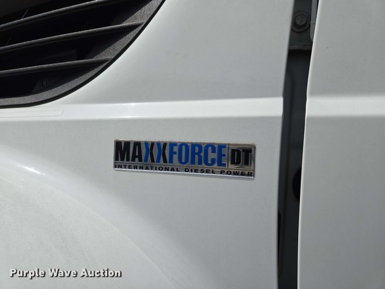 image for item EJ7525 2010 International 7400 WorkStar refuse truck